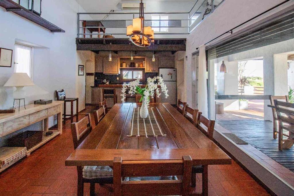 CASA EN VENTA CON VISTA AL MAR EN BELLA VISTA