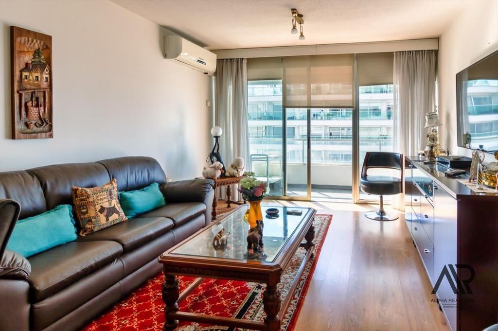 Apartamento en venta 3 dormitorios c/ cochera en Malvin