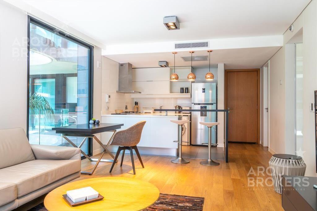 Venta con renta de apartamento un dormitorio en Puerto del