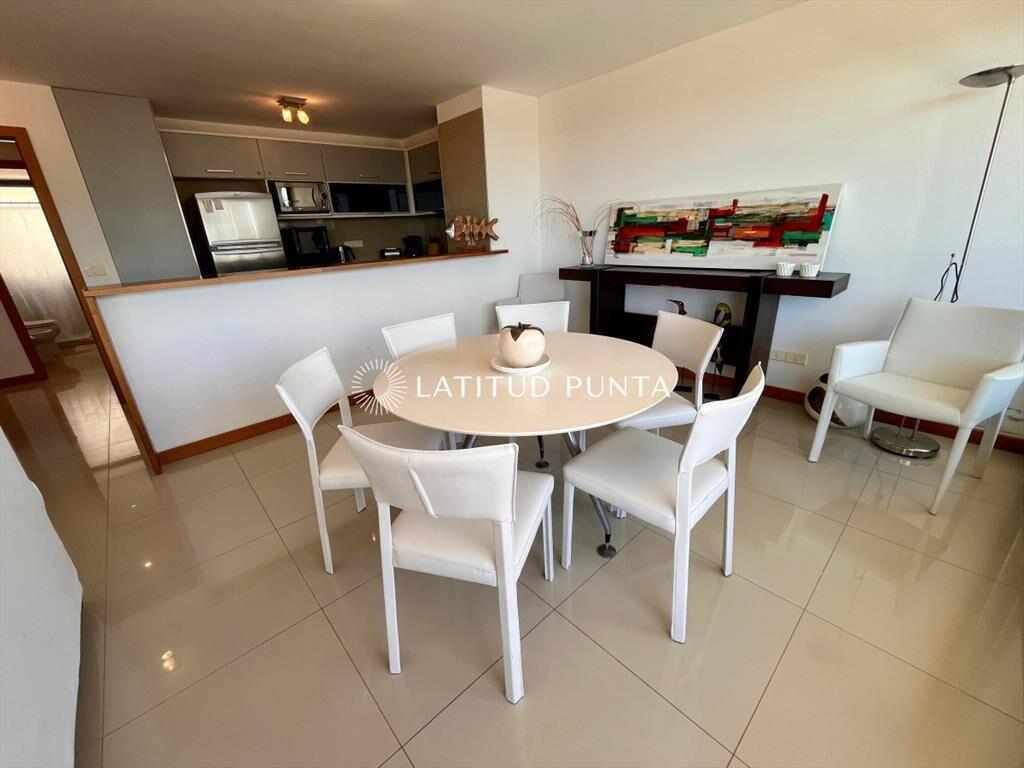 Apartamento 2 dormitorios con parrillero. Brava