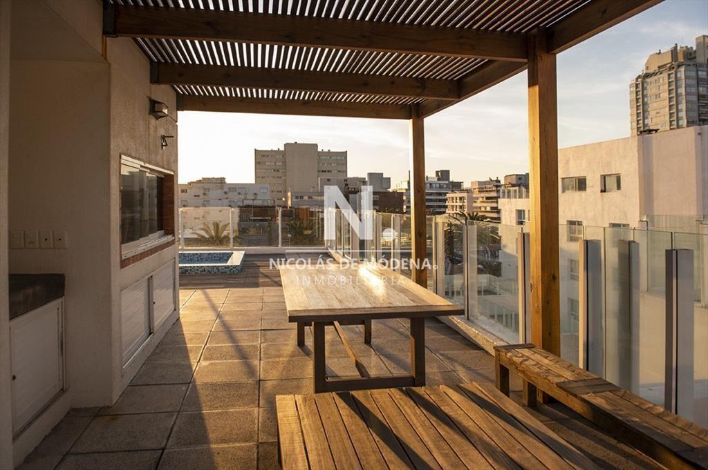 Prestigioso Penthouse frente al mar.