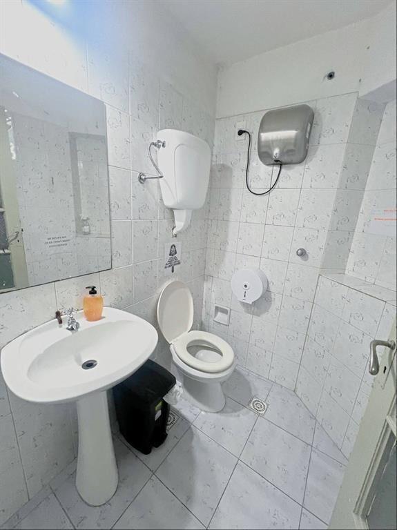 Alquiler espectacular casa de 900m2 ideal empresa