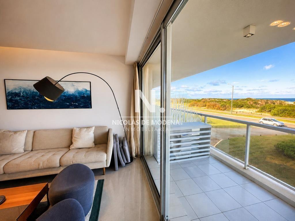Vende departamento de 2 dormitorios y medio en al