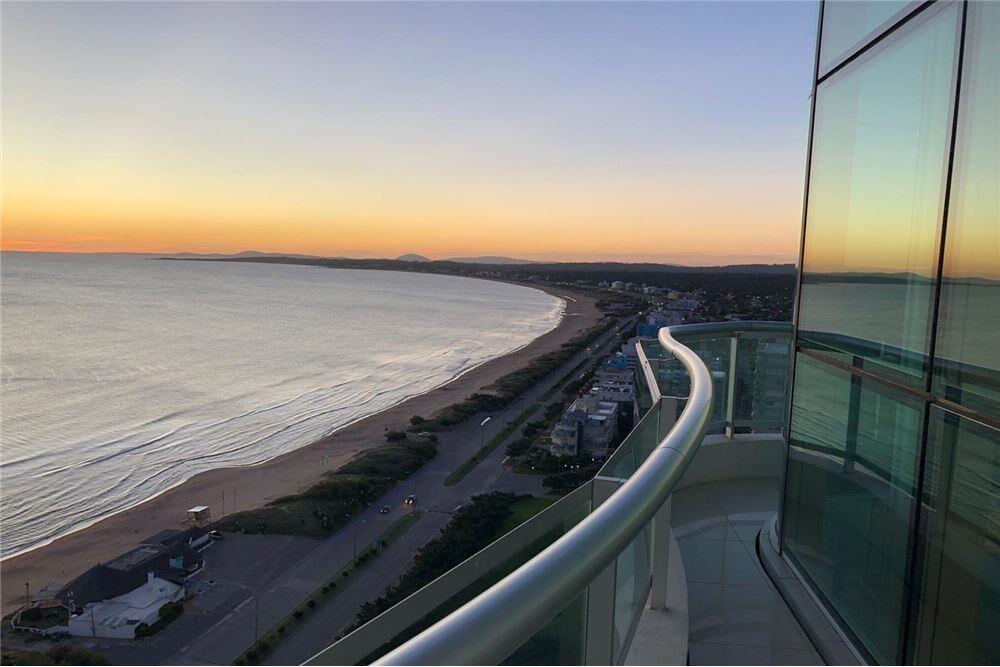 APARTAMENTO VENTA 4 DORMITORIOS PLAYA MANSA