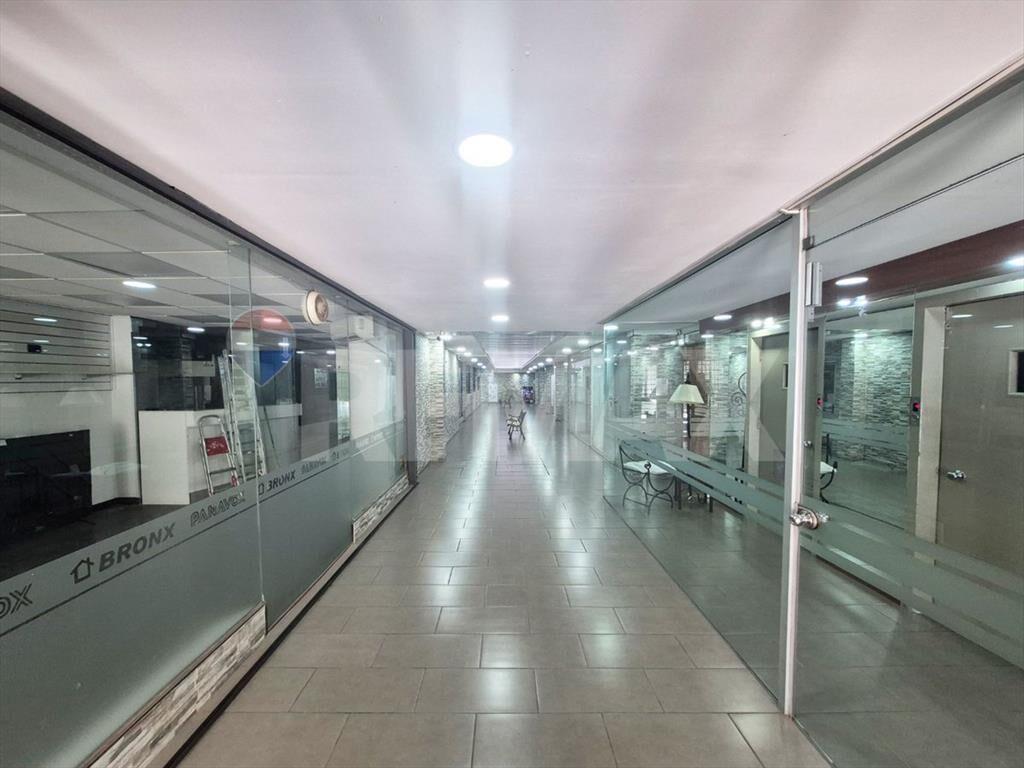 Alquiler local comercial dos plantas en el Cordon