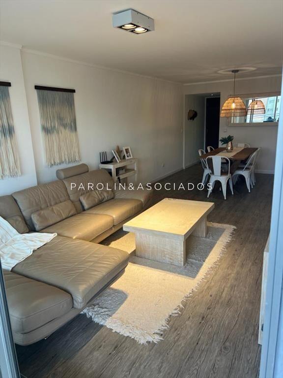 Apartamento de 3 dormitorios en edificio Forest