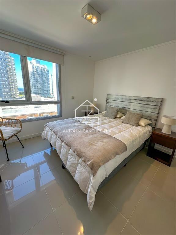 Departamento en venta en exclusiva torre en Punta del Este