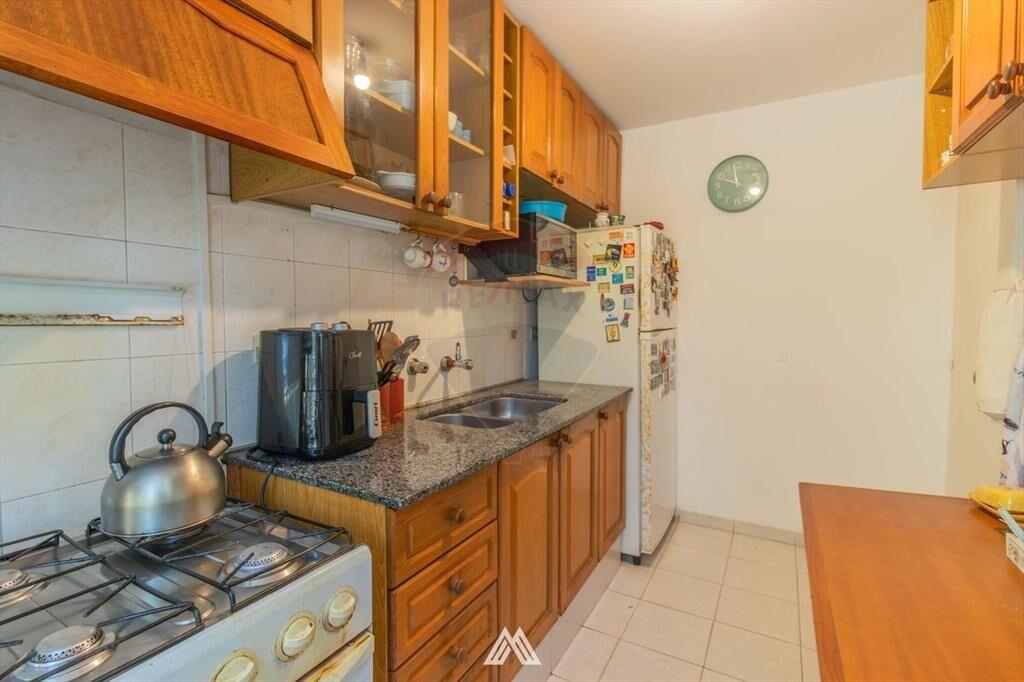 Venta dúplex 2D. con jardín propio y cochera