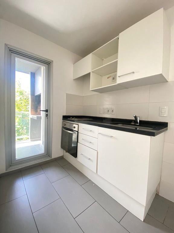 Venta apartamento 2 dormitorios, con parrillero en la comer