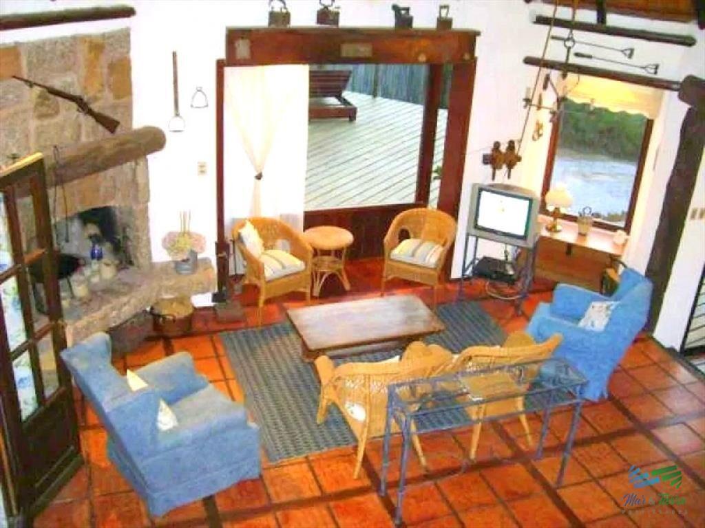 Vendo casa en El Chorro Manantiales de tres playa