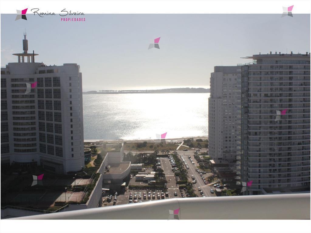 apartamento con vista a playa mansa