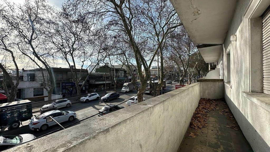 Casa cuatro dormitorios + Local en venta en Belvedere