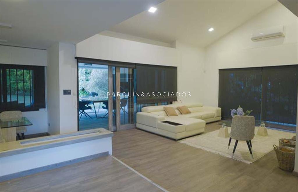Casa en Venta de 3 Dormitorios, ubicada en Playa