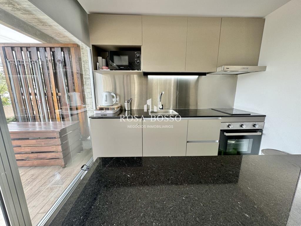 APARTAMENTO EN VENTA DE 1 DORMITORIO EN PENINSULA