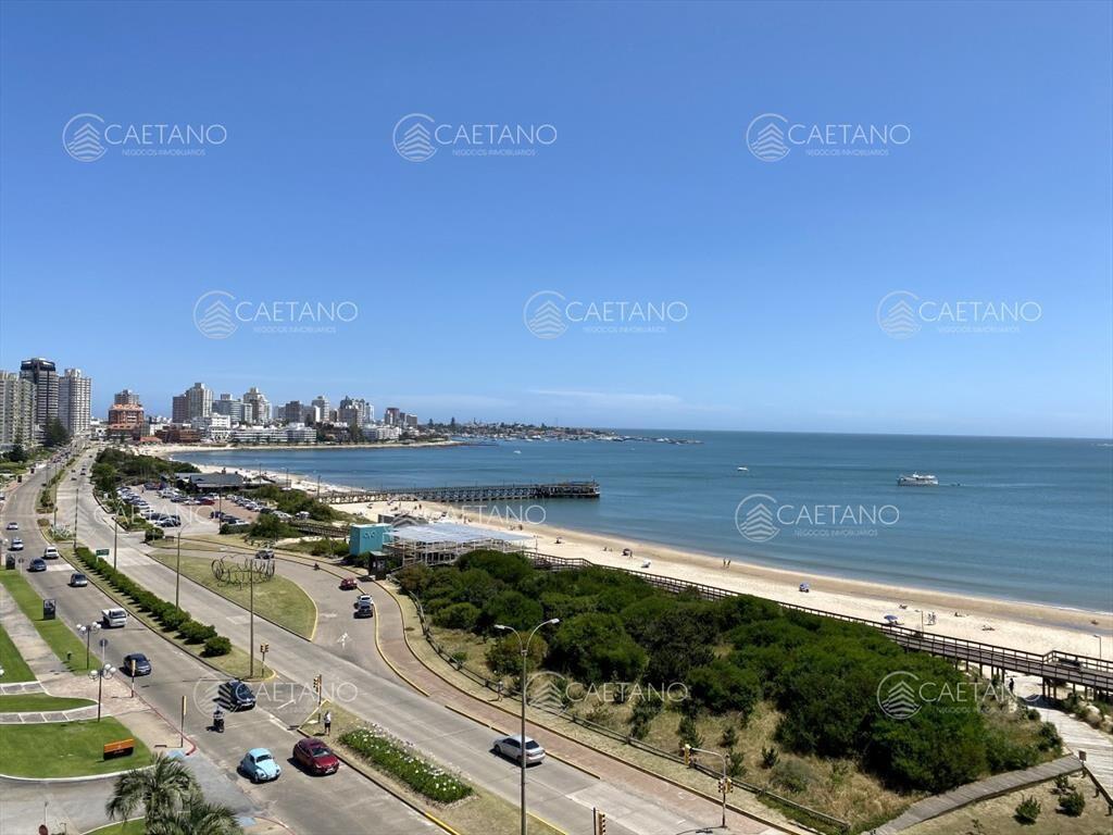 Venta apartamento 3 dormitorios. Playa mansa, del
