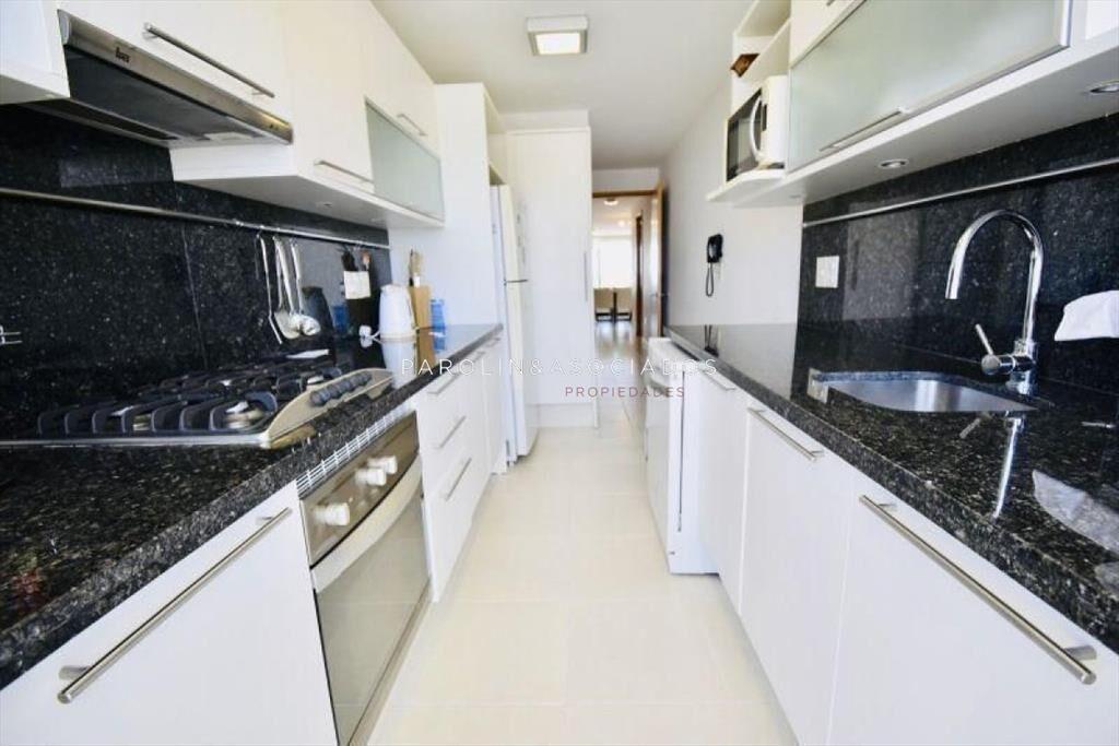 Apartamento en venta 2 dormitorios en Season del