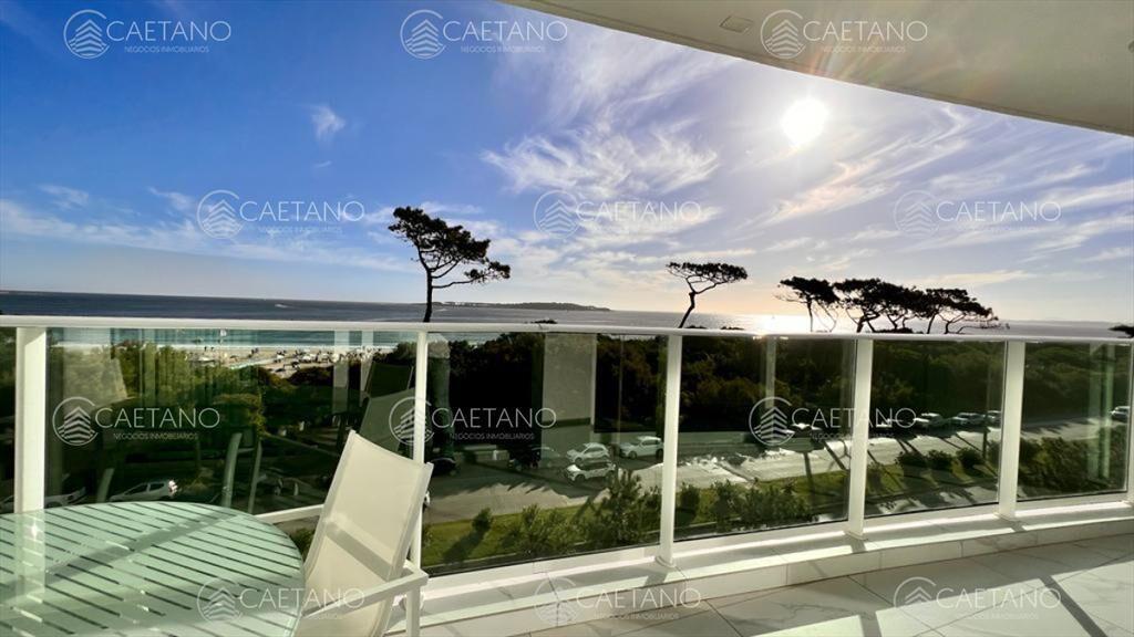 Venta apartamento 3 dormitorios playa mansa Punta