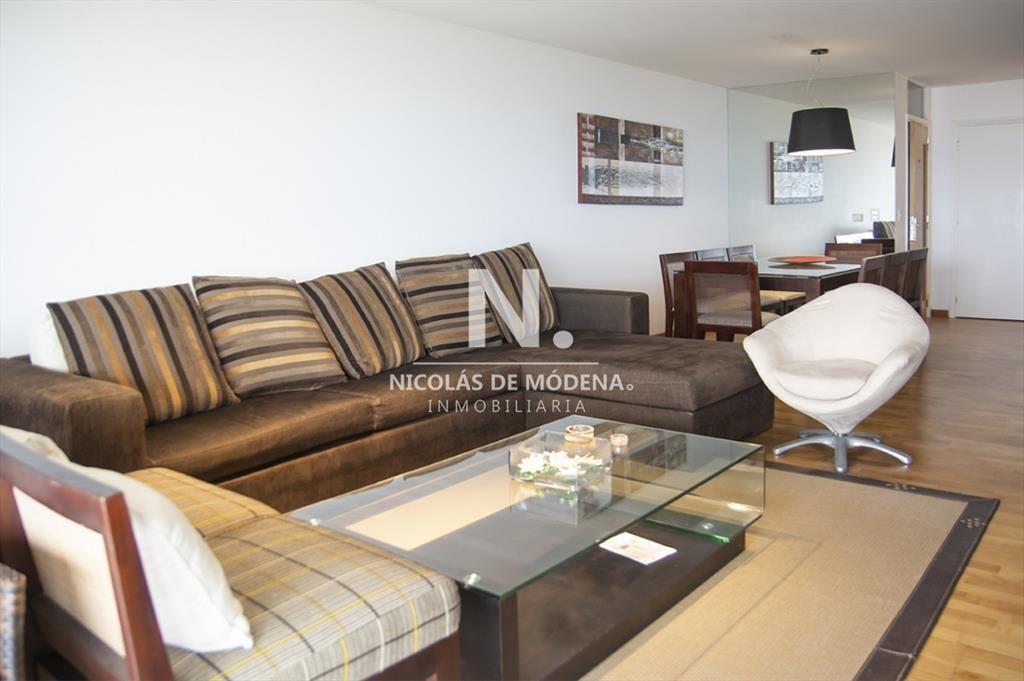Penthouse en venta muy cómodo e iluminado. 4 +