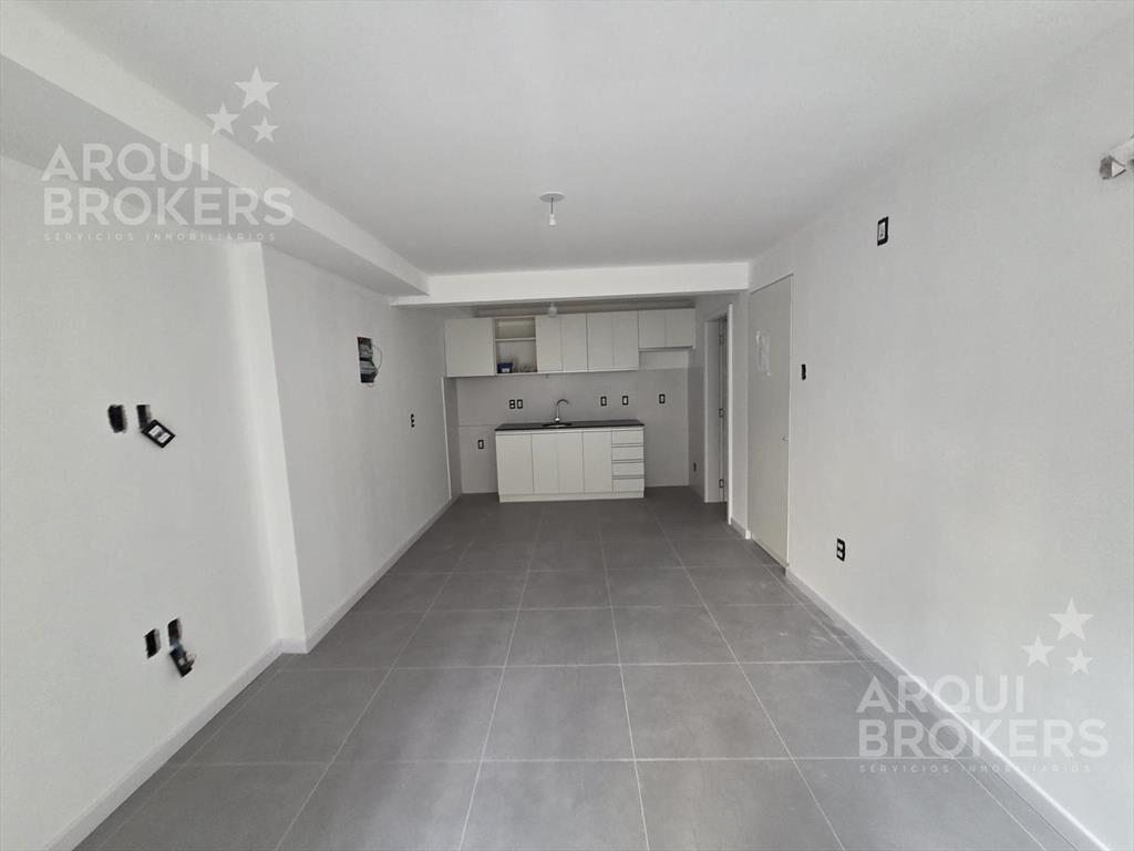 Apartamento monoambiente en alquiler en Centro - 001