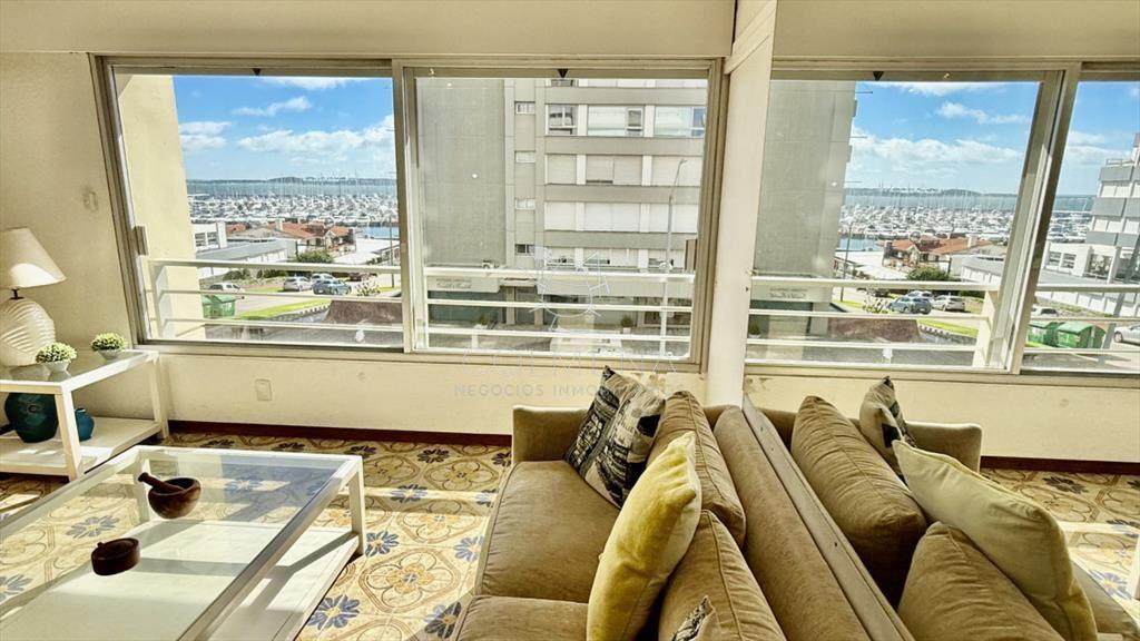 Apartamento en venta 2 dormitorios al PUERTO!