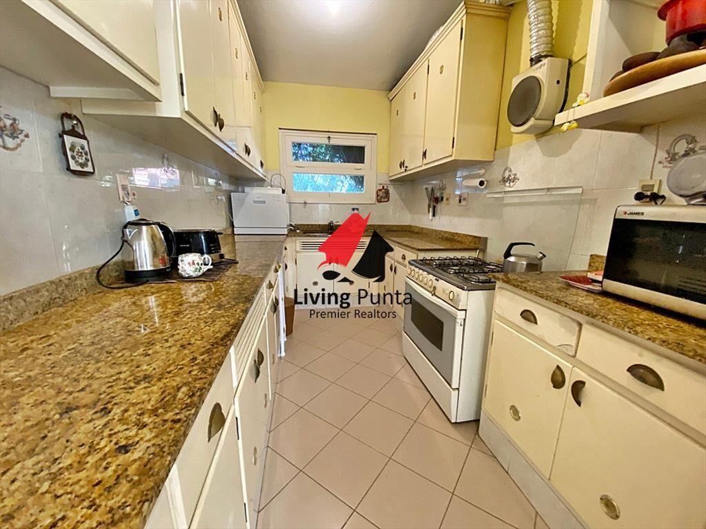Casa en venta y alquiler con piscina