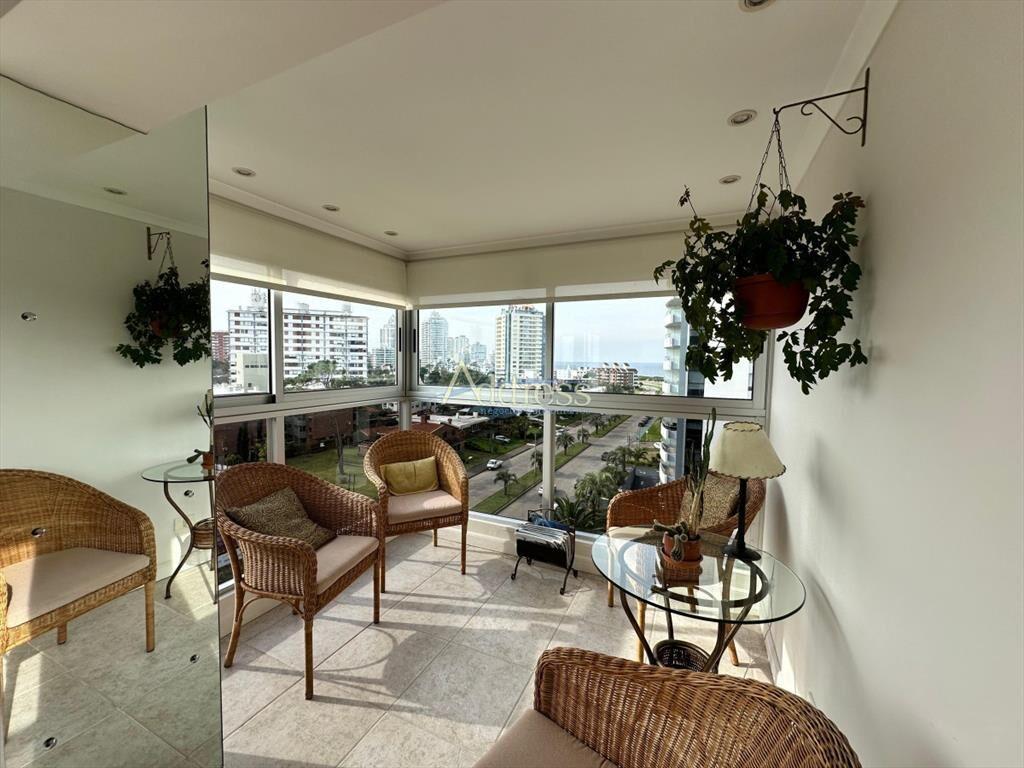 Apartamento de 2 dormitorios y medio en Playa ,