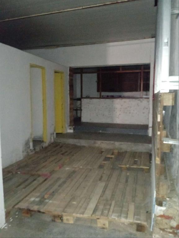 Alquiler de local de 266 m2 en Lezica.