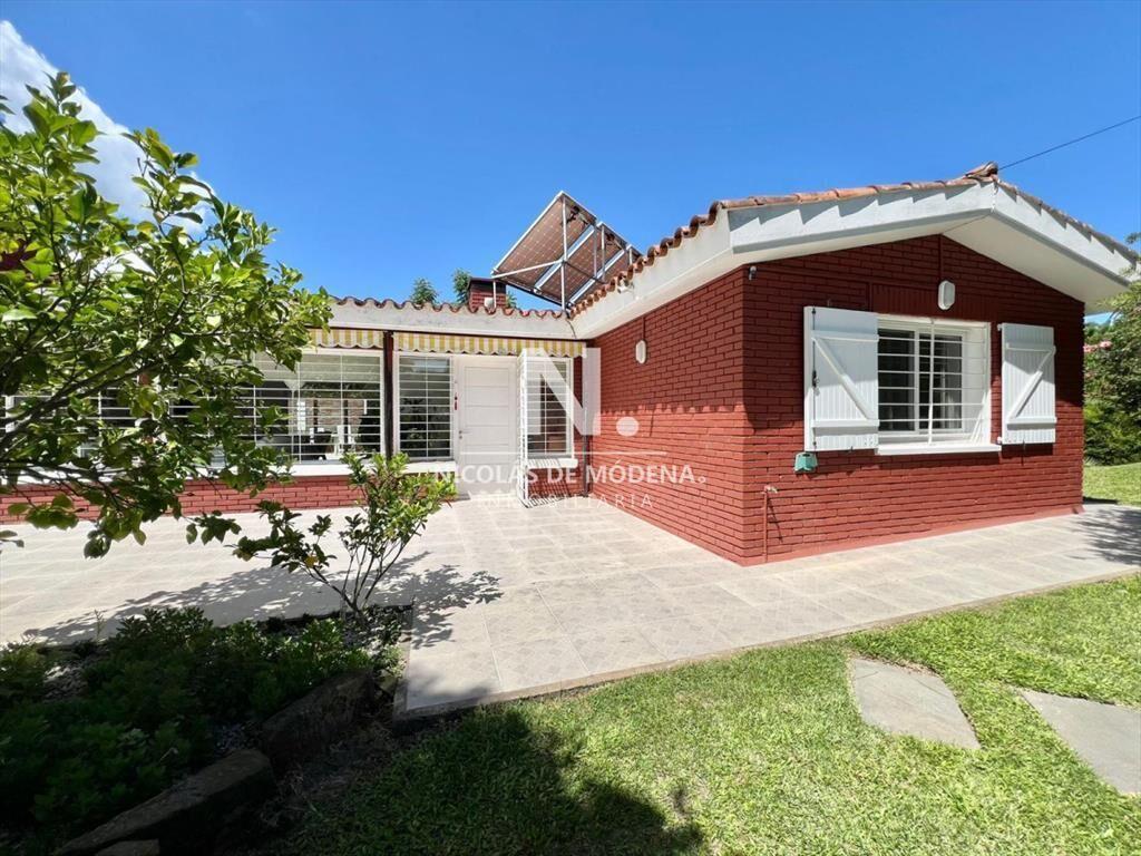 Vende Casa en Cantegril, Punta del Este de 3