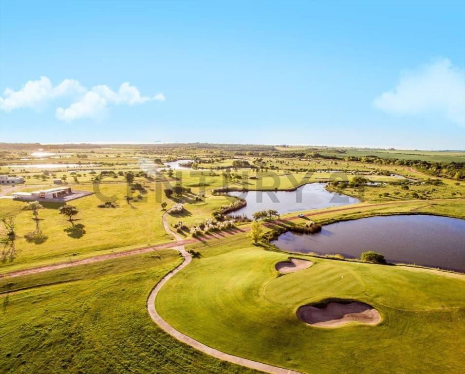 Invertí en calidad de vida Carmelo Golf Lotes de 2500 a 3...