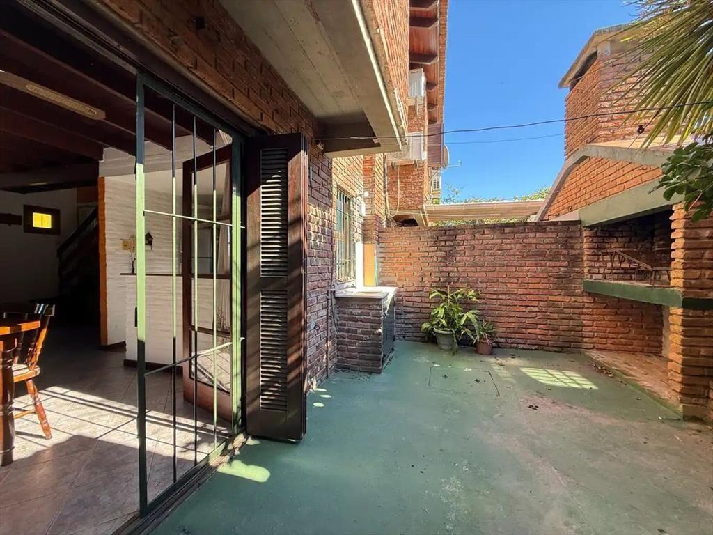 VENTA  DUPLEX 2 DORMITORIOS, PATIO - MALVIN NORTE