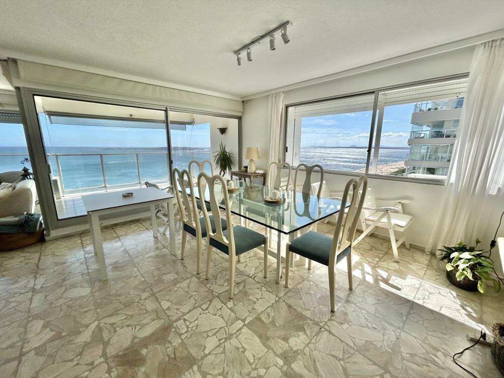 VENTA APARTAMENTO 3 DORMITORIOS MAS DEPENDENCIA EDIFICIO IM
