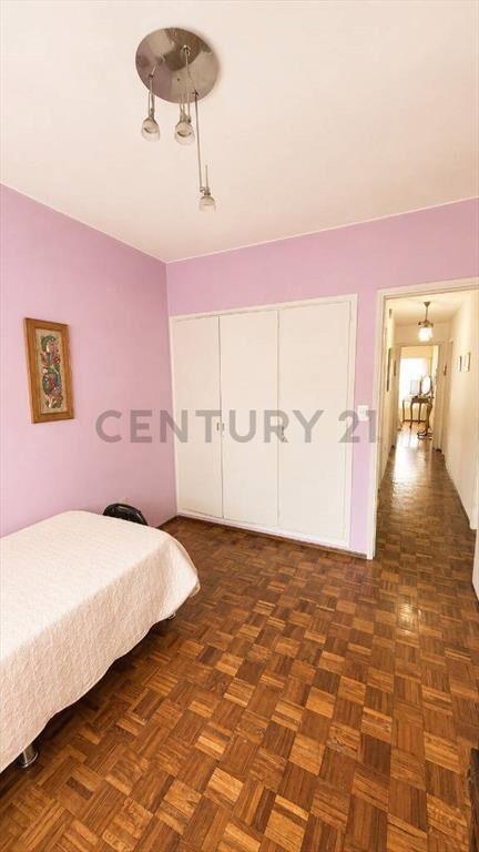 VENTA APARTAMENTO POCITOS AL FRENTE CON BALCÓN 2 DOR 2 BA...