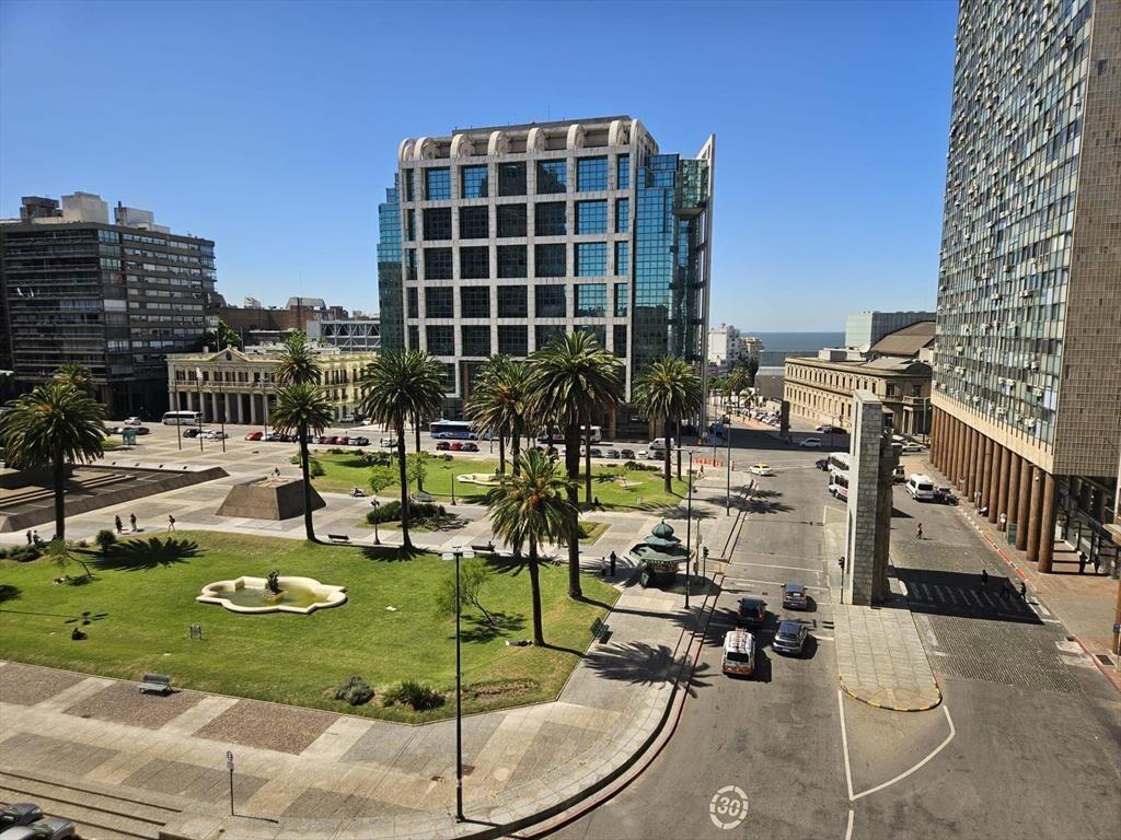 Plaza Independencia, 257 m2, excelente estado, vista espect