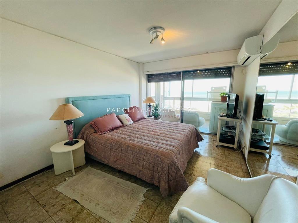 Apartamento en ventaa de 3 dormitorios en Punta