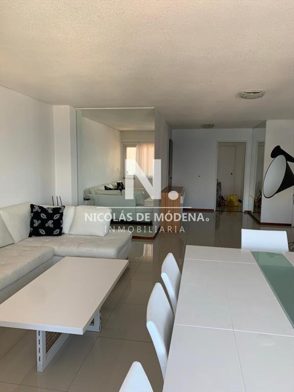 Departamento en venta de 3 dormitorio con vista,