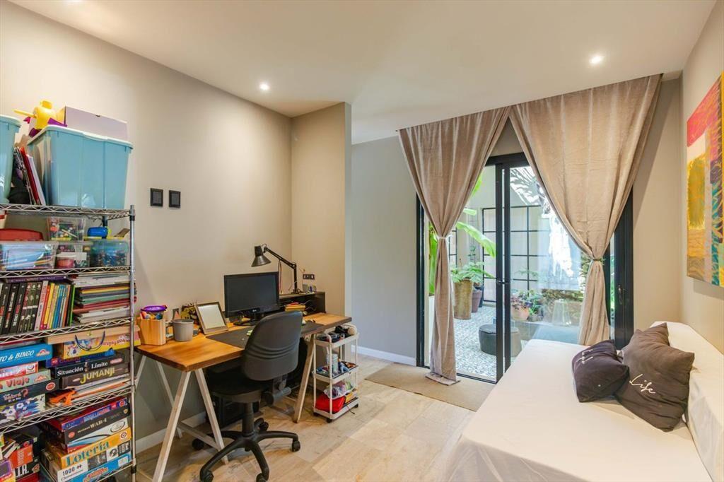 VENTA CASA 4 DORMITORIOS VIÑEDOS DE LA TAHONA