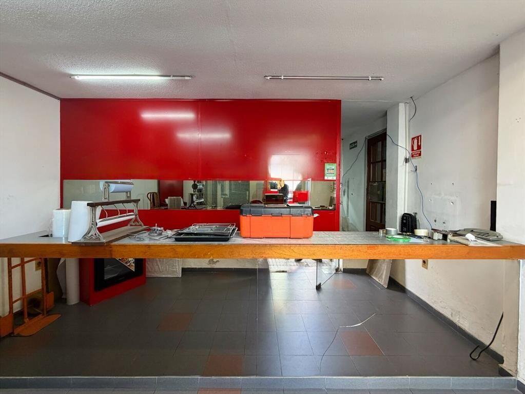 2 Locales comerciales y deposito en venta