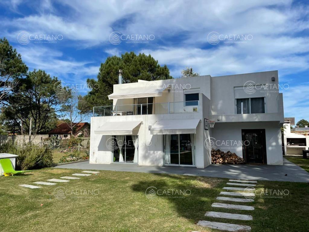 Venta casa 3 dormitorios. Tio Tom.