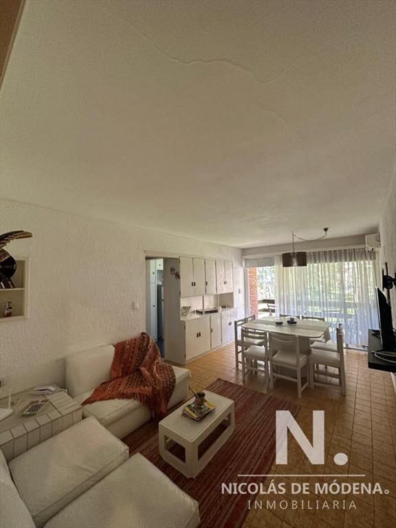 Apartamento en venta de 2 dormitorio Arcobaleno, Punta del
