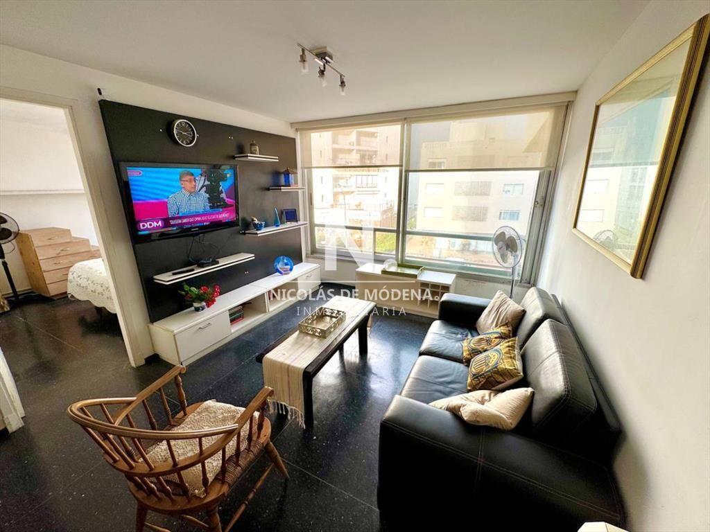 Apartamento en Península * 1 y medio dormitorios