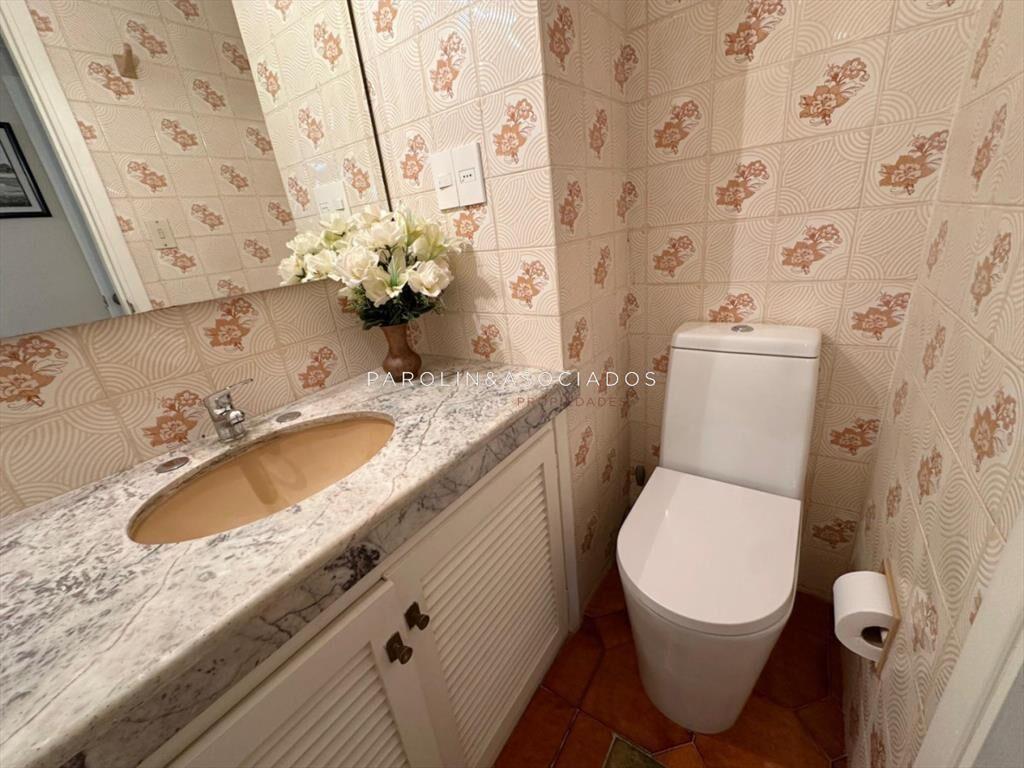 Departamento en Venta de 3 Dormitorios + en Playa