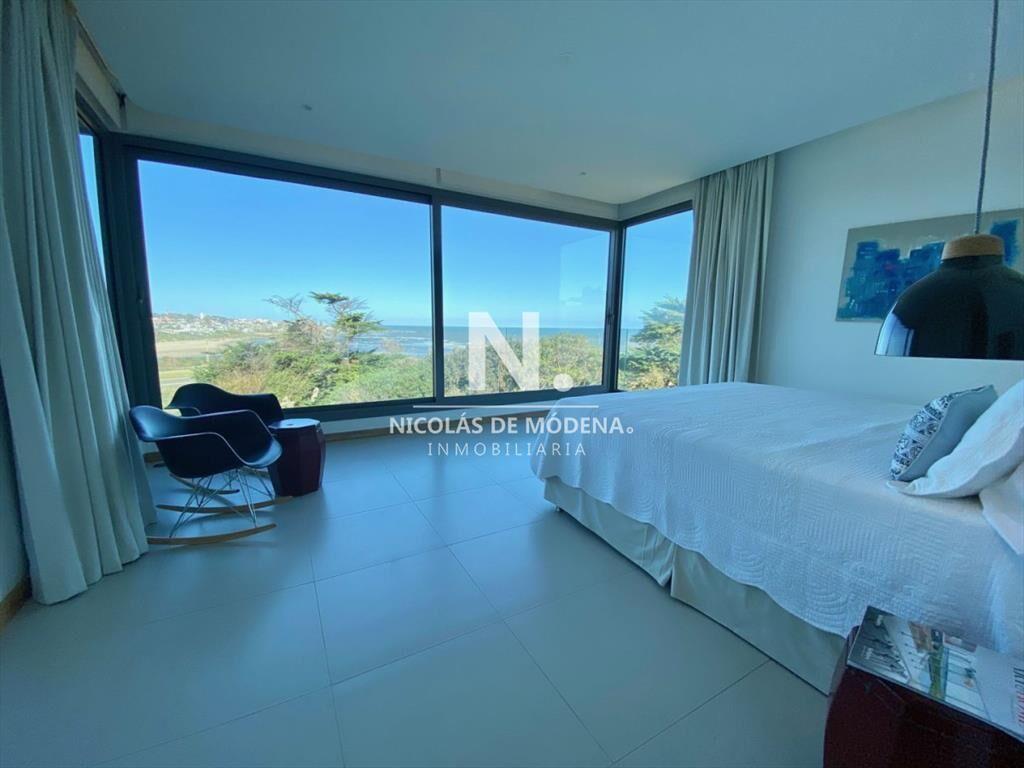 Venta departamento 3 dormitorios y dependencia en