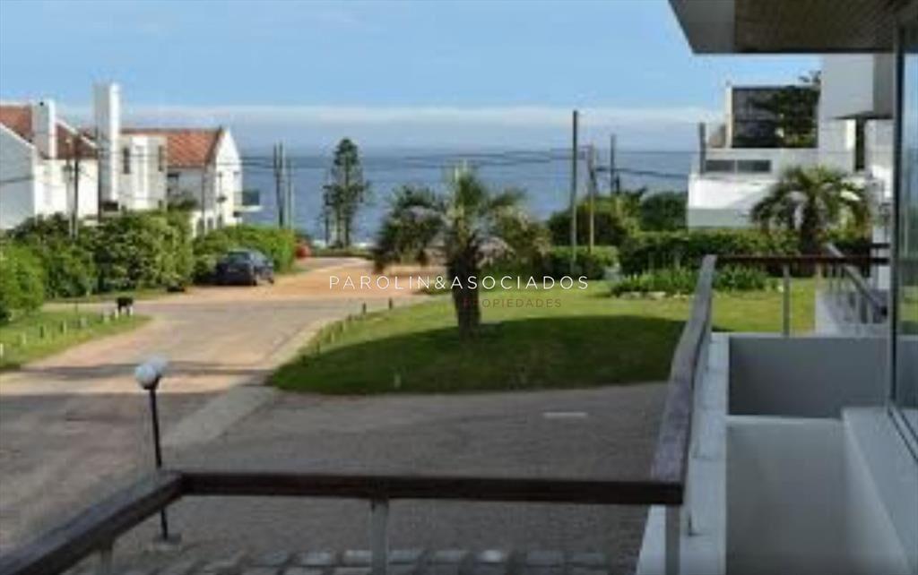 Apartamento en venta de 3 dormitorios en II La