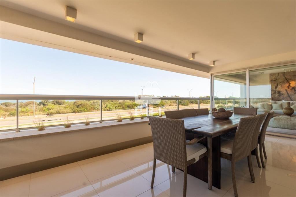 Venta departamento 3 dormitorios en Playa Brava -