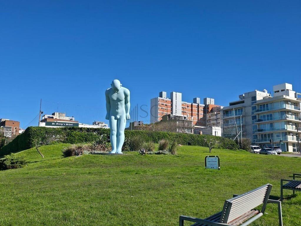 Venta apartamento 2 dormitorios en Buceo.