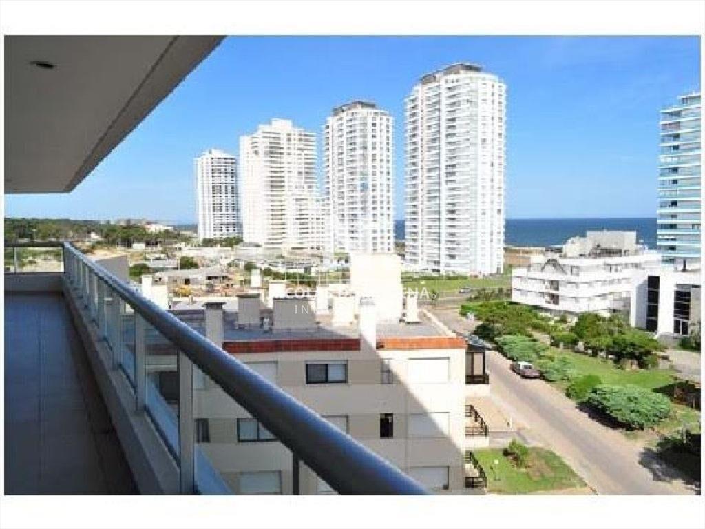 Venta Apartamento de 3 dormitorios en Playa Punta