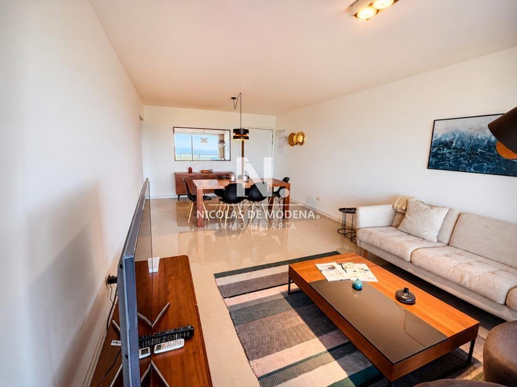 Vende departamento de 2 dormitorios y medio en al