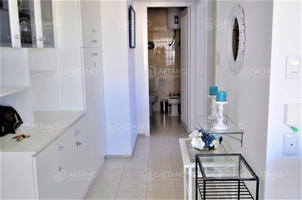 Venta apartamento 1 dormitorio frente al mar, playa mansa P