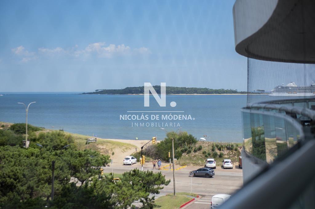 PRIMERA LINEA PUNTA DEL ESTE, PLAYA MANSA- TORRE