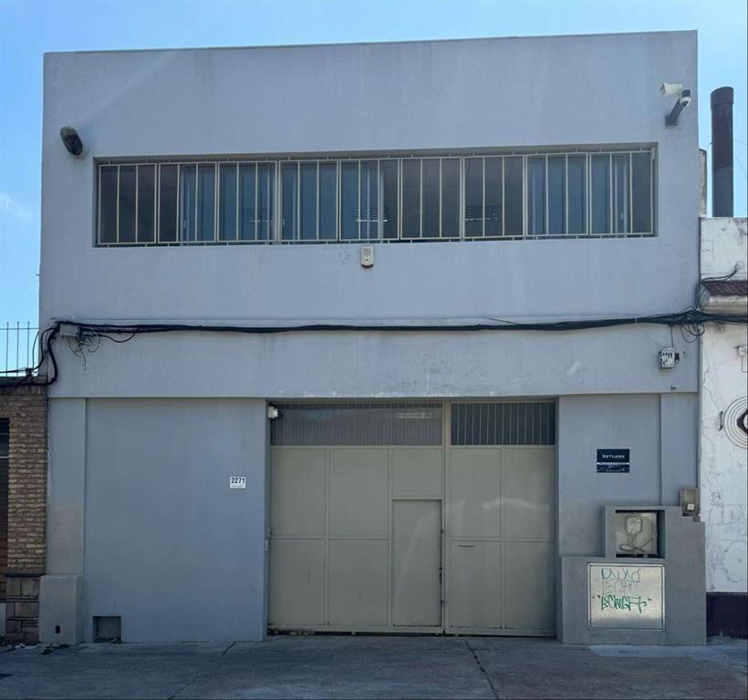 LOCAL COMERCIAL CON 520 MTS CUADRADOS EN 2 NIVELES Alquiler